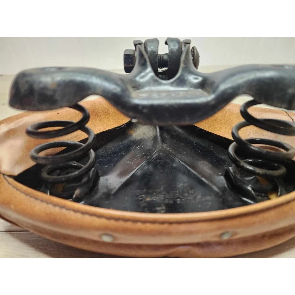 Vintage Persons Bicycle Cruiser Saddle Seat Made‎ in USA Brown tan